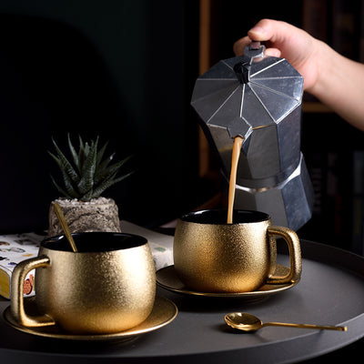 Golden coffee cup set